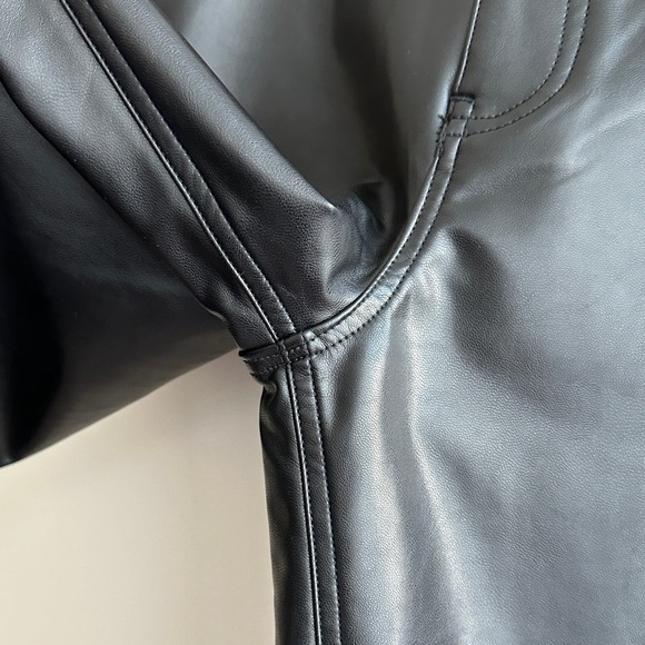 Abercrombie & Fitch Vegan Leather Straight Leg Pants, Short, Size 29 / 8 - Picture 14 of 16